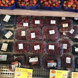 עצירה ראשונה בסופר ... הגענו לחול