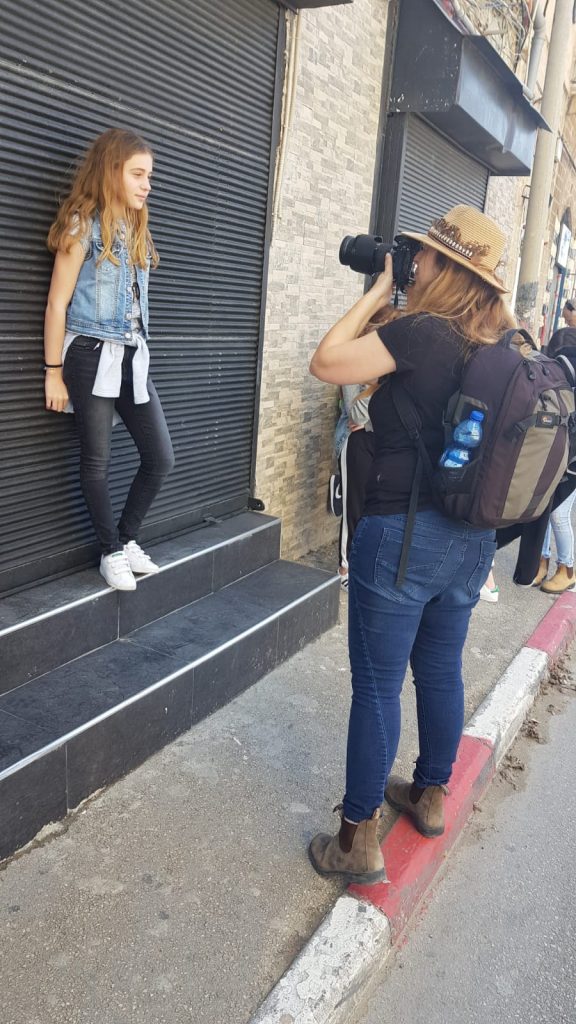 סדנת צילום עם אנדה יואל - פעילות בת מצווה