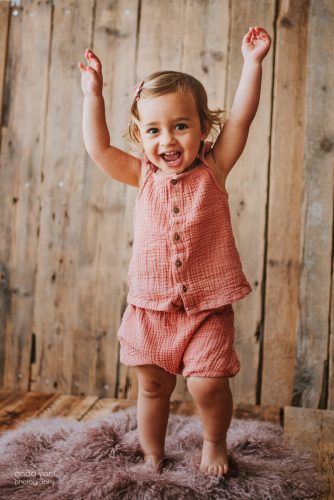 צילומי גיל שנה, אנדה יואל