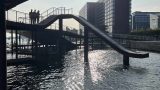 "גל קאלבבוד" או Kalvebod Wave, מרחב עירוני ציבורי יוצא דופן וטיילת עץ צפה הממוקמת על קו המים של קופנהגן